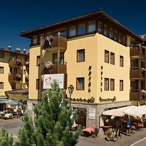 4* Отель Touring